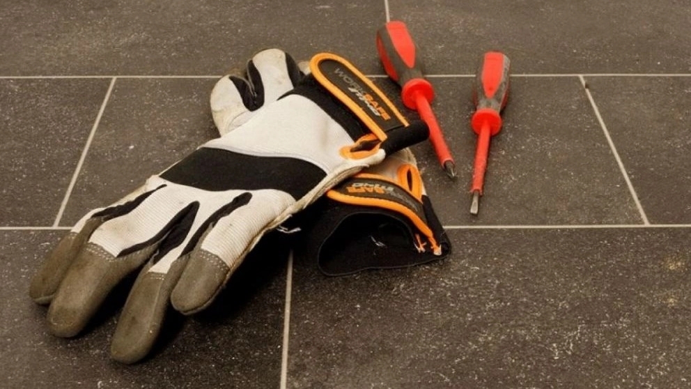 تفاوت دستکش صنعتی با دستکش معمولی