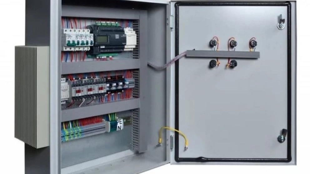 تفاوت تابلو برق خانگی و صنعتی