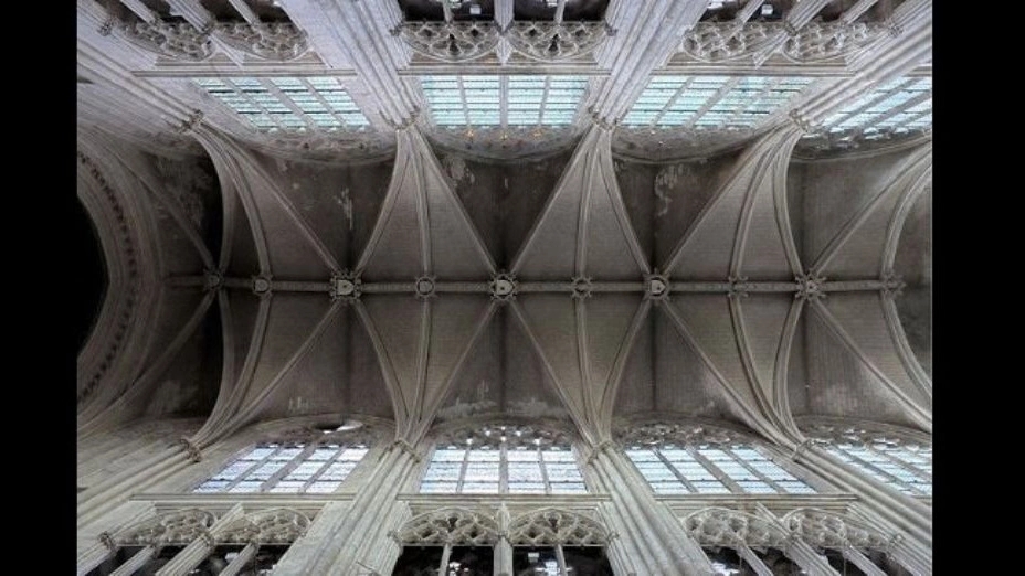 معماری گوتیک وآشنایی با شاخصههای سبک