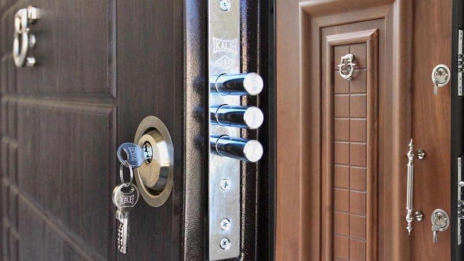 تفاوت درب ضد سرقت با درب معمولی