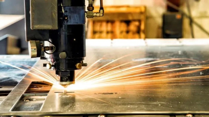 مزیت های برش لیزری نسبت به روش های سنتی