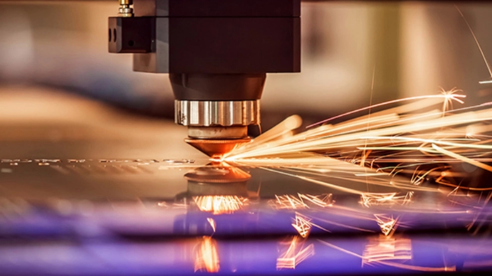 مزیت های برش لیزری نسبت به روش های سنتی