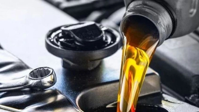 زمان تعویض فیلتر روغن خودرو را چگونه تشخیص دهیم؟