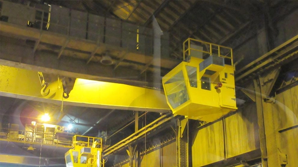 از جرثقیل های سقفی در کدام صنایع استفاده می شود ؟