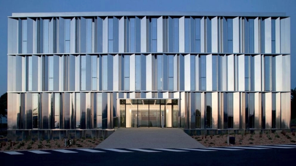 پنجره کرتین وال