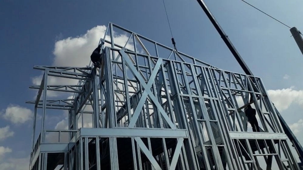 سازههای فلزی آماده؛ انتخابی مطمئن برای پروژههای سریعالاجرا