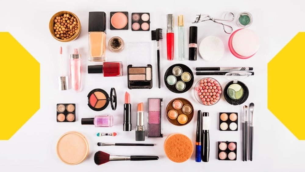 فروش بهترین محصولات زیبایی و بهداشتی معتبر در بانه